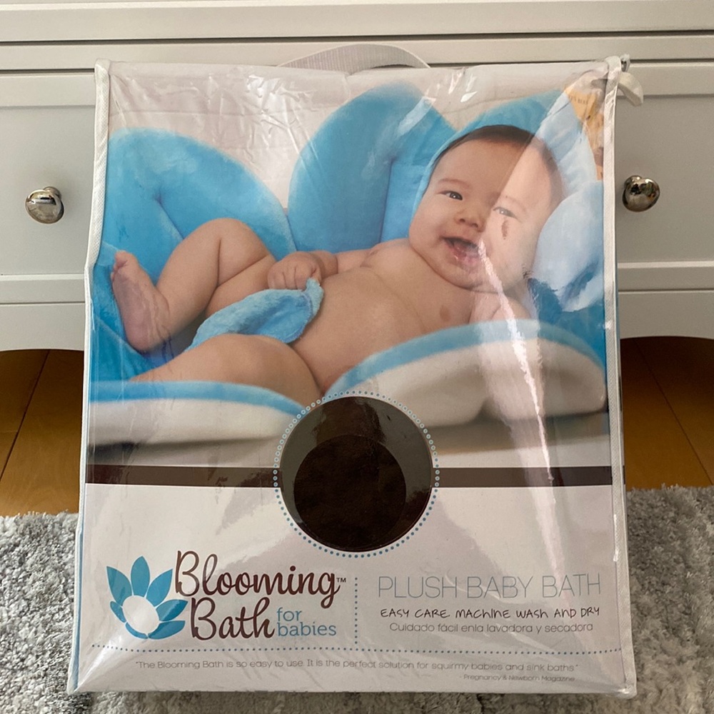 Blue Blooming Bath for babies. Used.